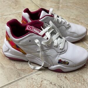 Puma Women's White and Pink Sneakers